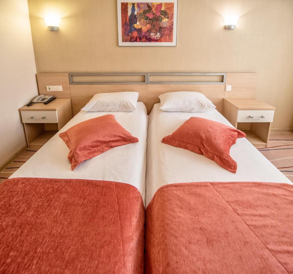 Hotel Palladium Odessa Esterno foto